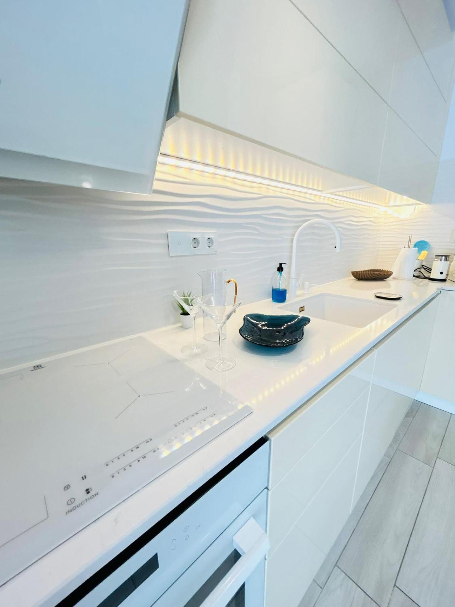 Sunny & Peaceful Chic Retreat Apartament *