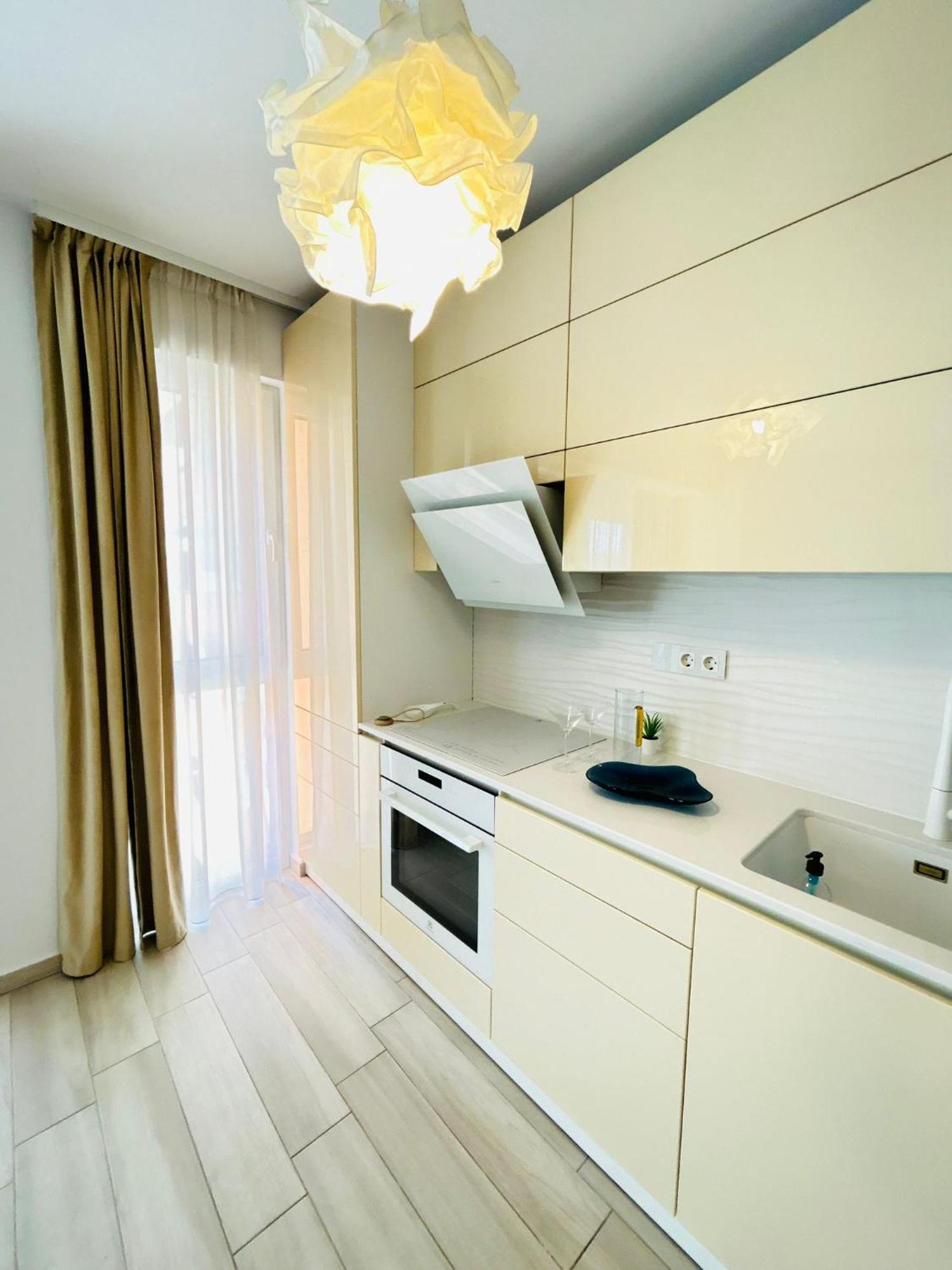 Sunny & Peaceful Chic Retreat Apartament